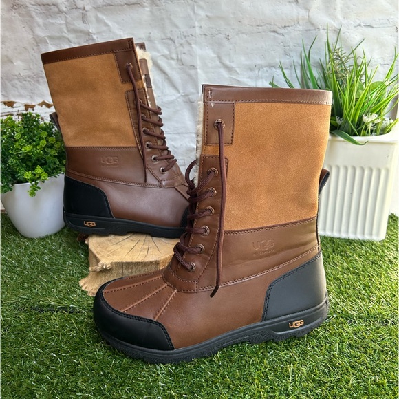 Butte II Waterproof Winter Boot
UGG size 5 unisex 
$130.00 gently used - Picture 13 of 16